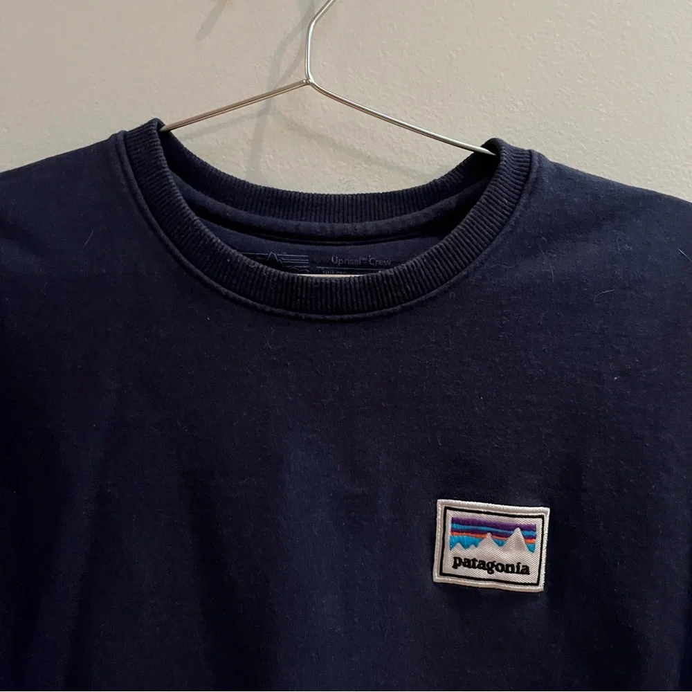 Patagonia Men's Crewneck Sweatshirt in Dark Gray